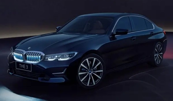 寶馬3系發動機是幾缸的 采用了2.0T四缸發動機