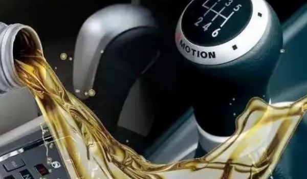 變速箱油多長時間換一次 一般每2年或4萬公里更換