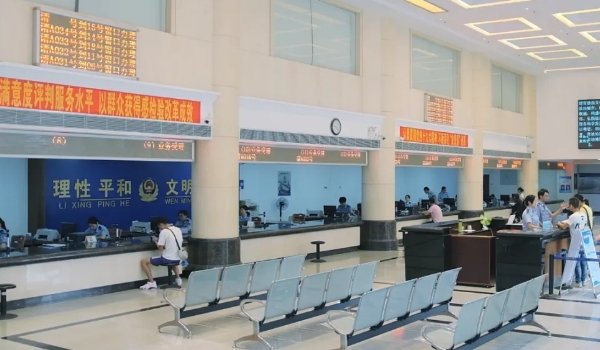 車管所上班時間周六周日上班嗎 周末不上班（具體時間依據政府發布的規定）