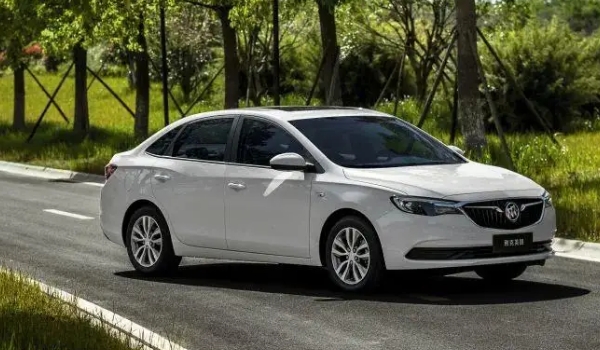 十萬左右買什么車好 這十款經典的緊湊型轎車值得一看