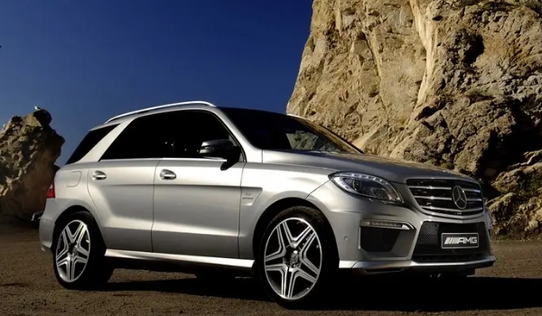奔馳suv全部車型價格 在售的、停售的車型共有29款(最低報價27萬起)