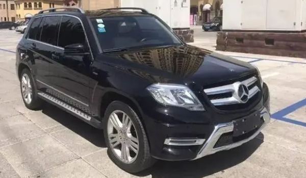 奔馳suv全部車型價格 在售的、停售的車型共有29款(最低報價27萬起)