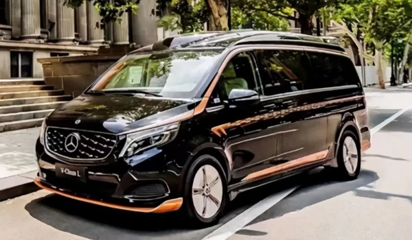 奔馳v260傲旋大白鯊價格 市場售價118萬起（奔馳高頂V260系列）