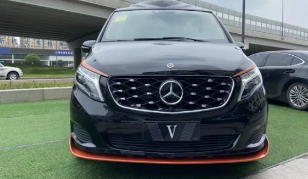 傲旋大白鯊參數 強勁的動力性能(車身長達5.4米)