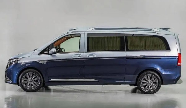 傲旋大白鯊參數 強勁的動力性能(車身長達5.4米)