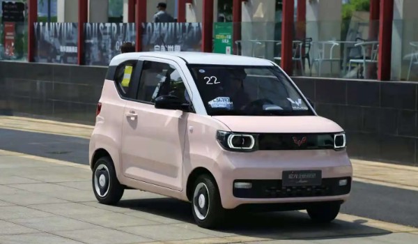 五菱宏光新能源汽車2022款價(jià)格 五菱宏光新能源3萬(wàn)一臺(tái)