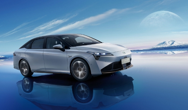 純電動汽車哪個牌子質量最好，特斯拉位居第一（比亞迪緊隨其后）