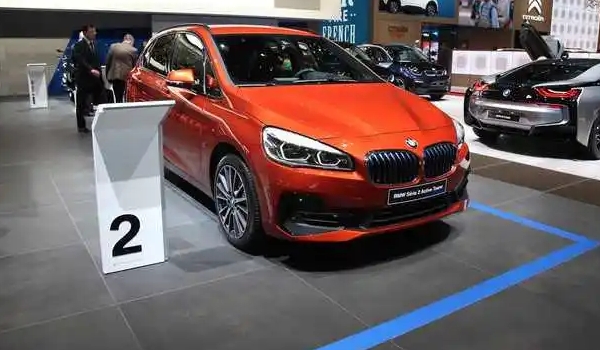 寶馬旅行車2系七座版價(jià)格,五座版停售前2019款報(bào)價(jià)21萬(wàn)