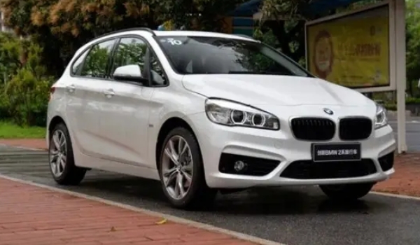 寶馬旅行車2系七座版價(jià)格,五座版停售前2019款報(bào)價(jià)21萬(wàn)