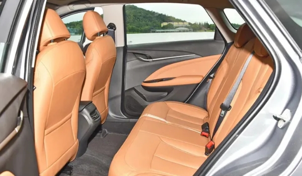 別克英朗車主評價如何，配置滿足日常使用（價位實惠）