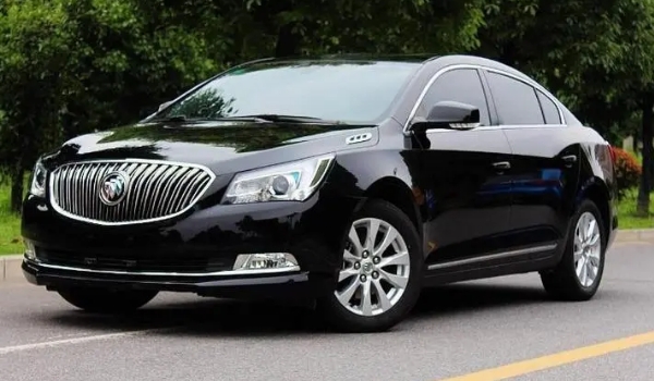 別克君越油耗高嗎,百公里油耗實測8L(搭載1.5T和2.0T兩款發(fā)動機)