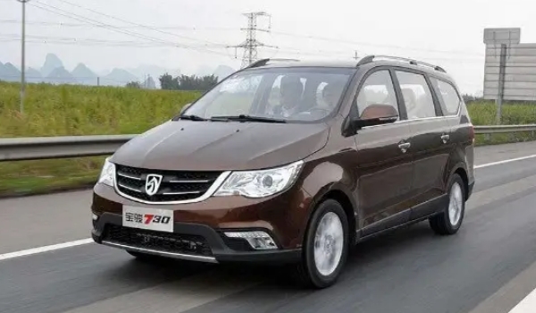 寶駿730油耗多少錢一公里,花費大概7-9毛(百公里油耗實測7L起)