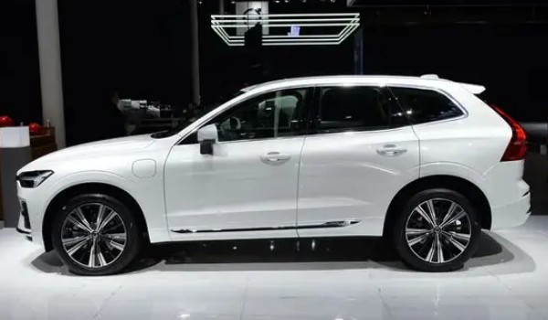 沃爾沃xc60油電混合版價格 新車僅售29萬一臺(沒有混動車型)