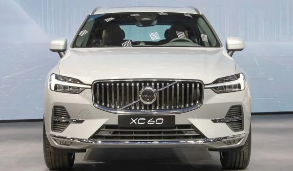 沃爾沃xc60保養機油加多少升 機油加5L左右(使用5w30型號)