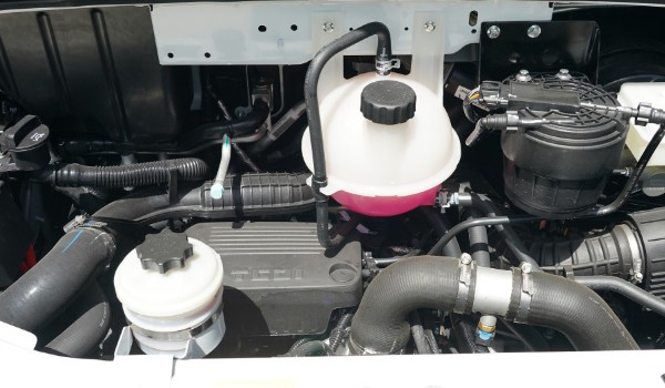 房車價格10萬一20萬 上汽大通v80售價19萬(采用六座設計)