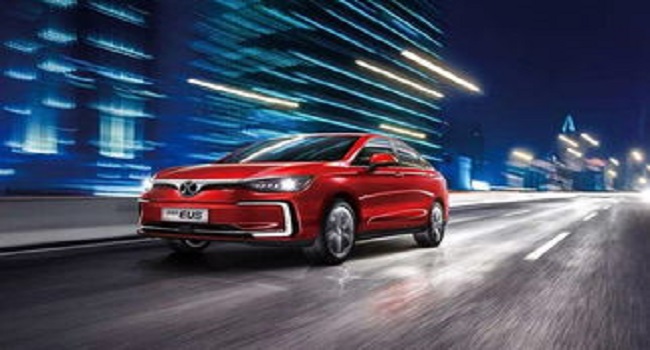 北汽eu5r500網(wǎng)約車版價格,純電動經(jīng)濟(jì)實惠網(wǎng)約車首選