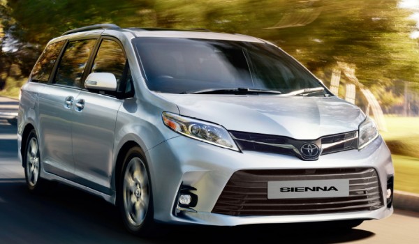 豐田塞納油電混合百公里油耗 油耗實(shí)測(cè)12.2L(一公里1元錢)