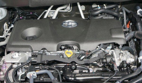 豐田皇冠陸放是什么變速箱 E-CVT變速箱(每6萬公里保養一次)