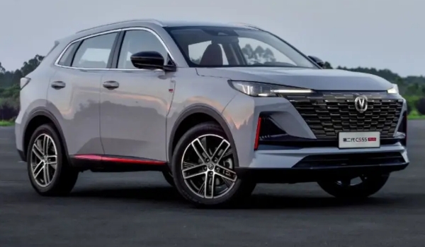 長安cs55plus自動擋落地價,全款落地11萬起(分期落地首付萬)