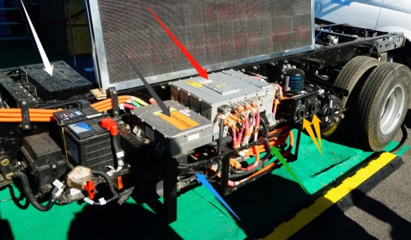 增程式和插電混動哪個好 各有優點和缺點（增程式維護成本高）