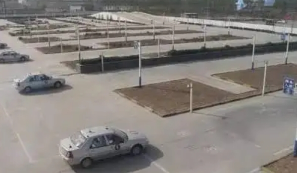 科二考試流程細節和要求，流程共六項（內附項目扣分表）