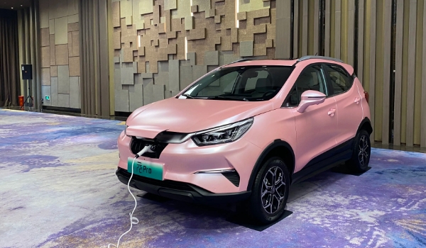 10萬(wàn)元內(nèi)最好電動(dòng)汽車，宏光MINIEV價(jià)格最低銷量最高