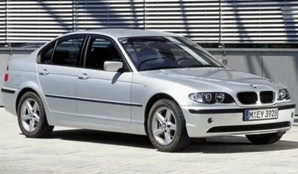 寶馬3系歷史車型回顧 共有七代歷史車型(第一代1975年生產)