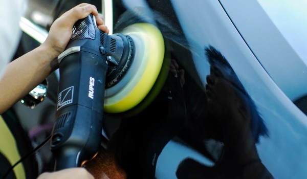 汽車美容是做什么的 保養汽車外觀(美化清洗)