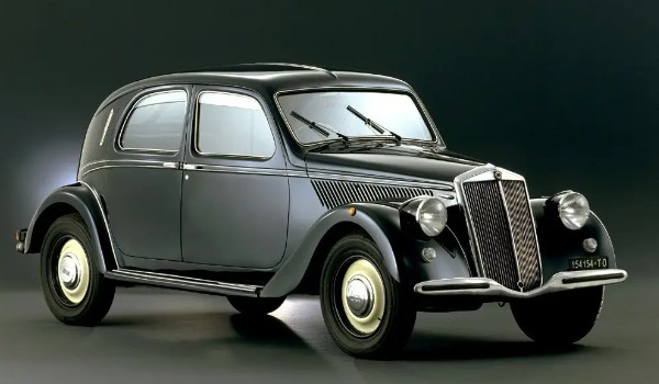 汽車發展史順序圖片 經歷了三個階段(汽車誕生于1885年)