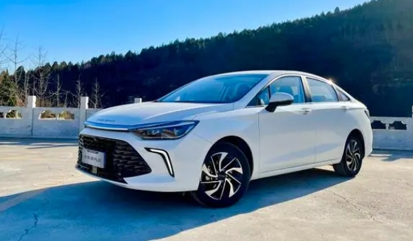 北京汽車全部車型，全系共有13款車型