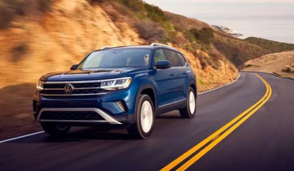 大眾途昂怎么樣值得買嗎，動力性能充沛（尺寸大空間利用率高）