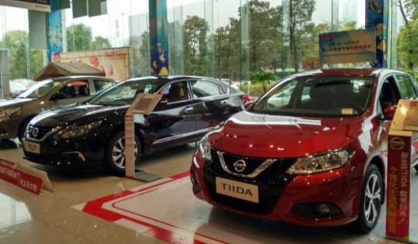 指導價和落地價一般相差多少? 一般相差2萬左右