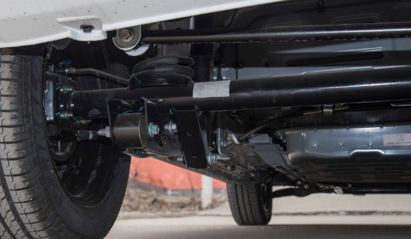 百智大熊新能源質量怎么樣 性價比高續航可達175km(前后獨立懸架)