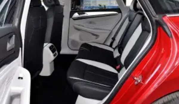 凌渡怎么樣值得買嗎，標配1.4T+7DCT的動力組合