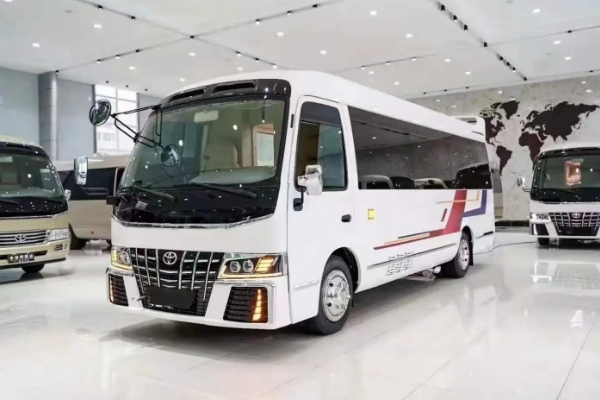 豐田考斯特9座商務車多少錢,市場報價90萬起(裸車最高優惠12萬)