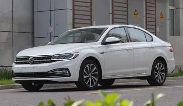 寶來車怎么樣 車身長達(dá)4.6米(搭載1.4T發(fā)動(dòng)機(jī))