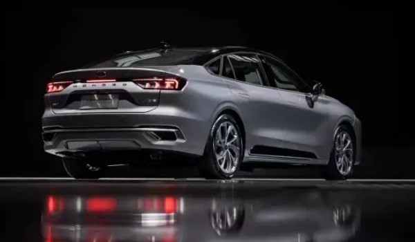 蒙迪歐2.0t真實油耗 百公里油耗實測11L(油耗一公里9毛錢)