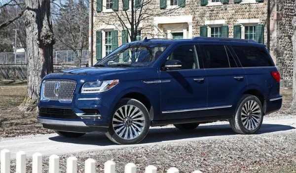 林肯領航員發動機怎么樣 搭載3.5T渦輪增壓發動機(動力很強)