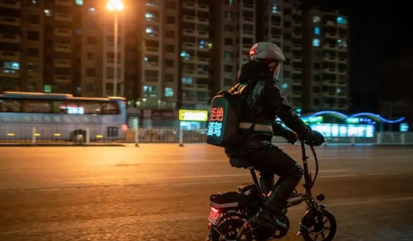 代駕需要什么條件,具有駕駛證且駕齡5年以上