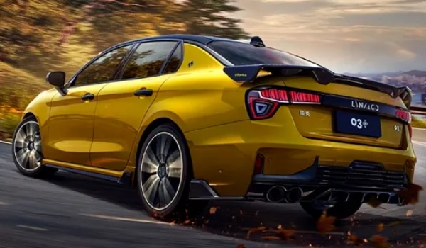 領克03油耗高嗎，綜合百公里油耗6-7L左右