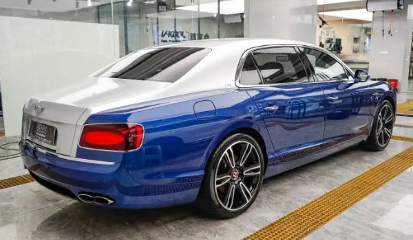 汽車(chē)改色貼膜大概多少錢(qián)，價(jià)格在3000-6000元左右