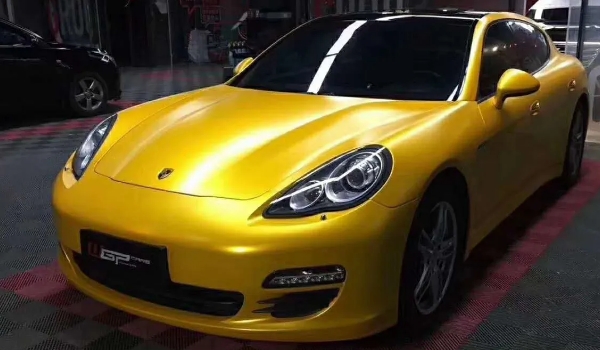 汽車(chē)改色貼膜大概多少錢(qián)，價(jià)格在3000-6000元左右