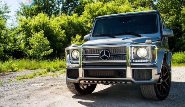 奔馳大g和小g的區(qū)別 多種參數(shù)數(shù)據(jù)上都有所不同（動(dòng)力尺寸不同）