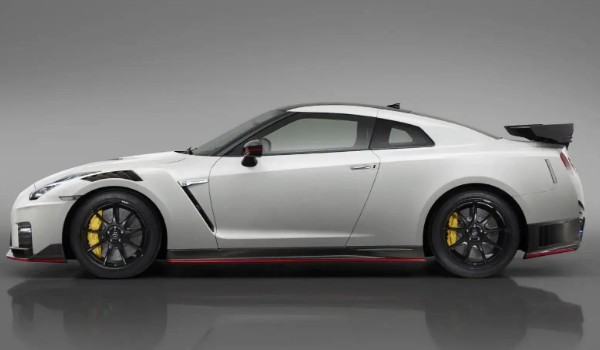 gtr是什么車 日產高性能跑車(搭載3.8T V6發動機)