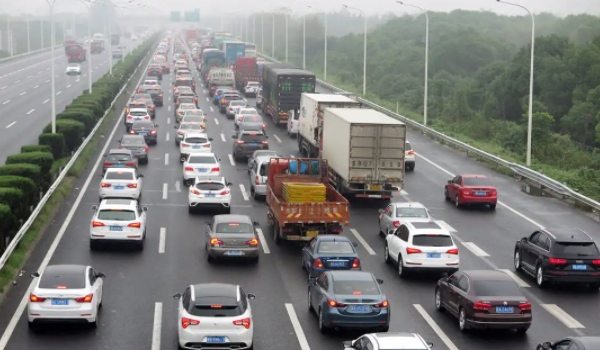 中秋節高速公路免費嗎? 不會免費（春節/清明/勞動/國慶免費）