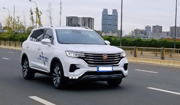 榮威rx5max怎么樣 車輛的性價比很高(非常適合家庭使用)
