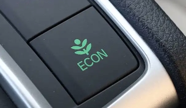 車上空調(diào)eco是什么意思 是機動車輛的經(jīng)濟模式（和空調(diào)系統(tǒng)無關系）