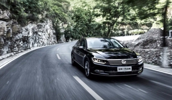 大眾邁騰380tsi多少錢 2020款車型售價21.99萬元(全款落地23.85萬元)