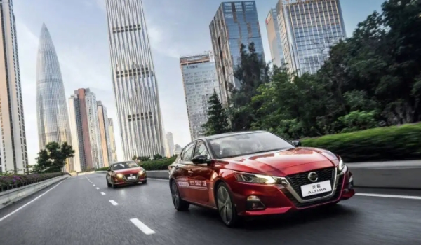 日產天籟的價格是多少 2021款車型售價僅15.98萬元(分期首付6.26萬元)