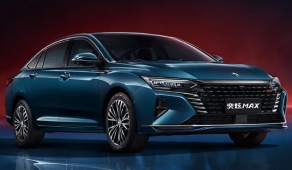 東風風神奕炫MAX配置 車身長達4.8米(搭載1.5T發動機)